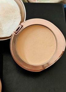 Lakme 9to5 Compact