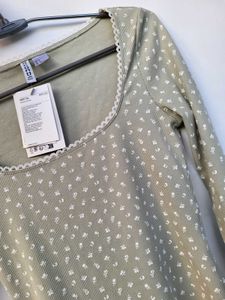 H&amp;M Lace Floral Long Sleeve Top /Size-S