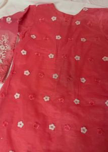 Pink Floral Embroidered Kurta UNUSED