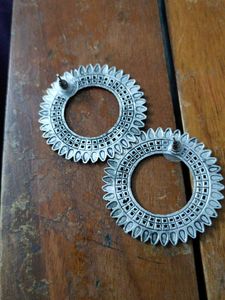 Round Earrings