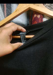 Black Cropped Sweatshirt