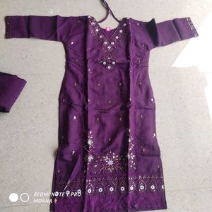 Embroidered Kurta Set