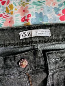 Zara Distressed Gray Wash Jeans