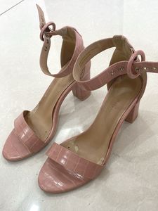 Classy Formal Textured Block Heels 3 Inch