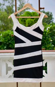 Chic Black &amp; White Dress