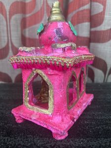 Pink Idol Showpiece