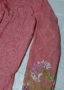 😍Cute Pink Designer Georgette Kurti With Lining