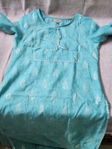 Turquoise Leaf Print Kurti