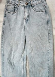 Light Blue Baggy Jeans
