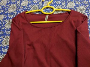 👀🫦Maroon Ribbed Long Sleeve Top👀🫦