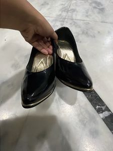 Hype Classy black Heels For Party