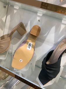 new sandels 550 up to 650 only I have my own shope