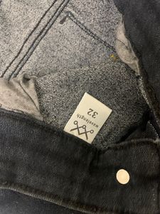 32in Black Women Jeans