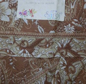 Floral Print Saree With Attached Blouse Piece