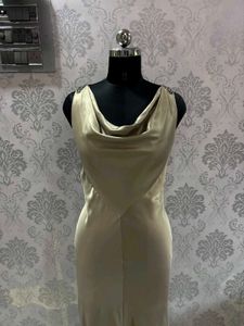 Elegant Sleeveless Gold Gown