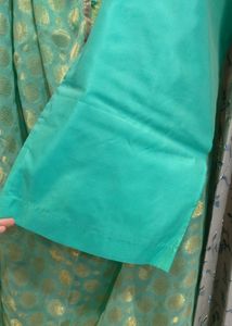 Hand Work Suit Front Open