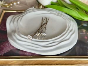 Combo Of Pearl Hairstyle Accessories.Used 2-3times