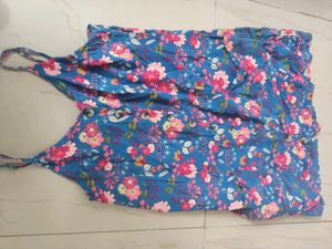 7 Tops N Dresses