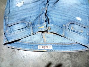 Damage Jeans