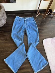 Bootcut Stretchable Denim .