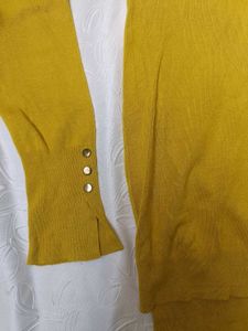 Zara Knit Pullover 💛