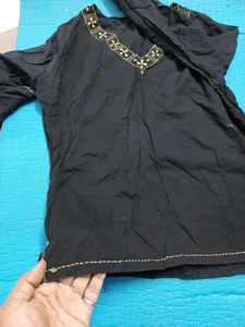 Hand Embroiderd Short Top
