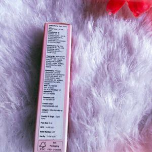 Kaja Beauty lip gloss pack of 1