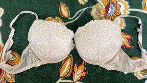 Lace Detail Bra