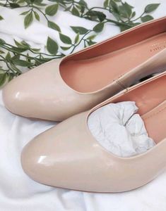 Steve Madden Nude Pointed-Toe Pumps