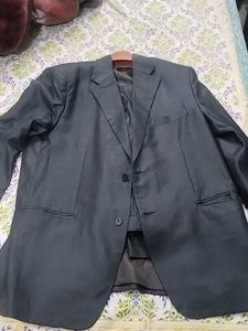 Classic Men's Suit