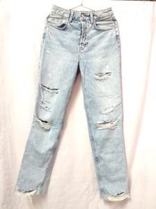*price Reduced*H&amp;M Slim Mom Fit Jeans