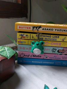 Cute Crochet Items: Bow Clip, Keychains, Bookmarks