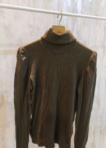 Turtle Neck With Puff Sleeve