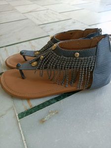 Embellished grey Flats