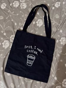 Tote Bag In Solid Jet Black Colour 🖤👜
