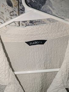Zudio White Textured Crop Top