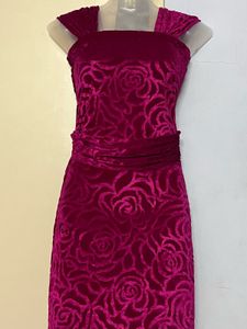 Pintrest Magenta Velvet Rose Dress
