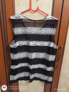 Leecooper Branded Top