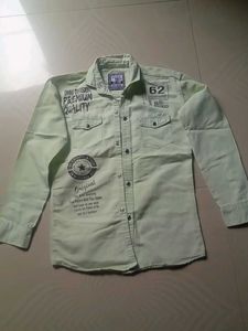 I am selling new my shirt.