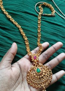 Elegant Gold-toned Necklace