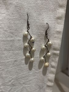 Set Of Two Pearl Earrings !