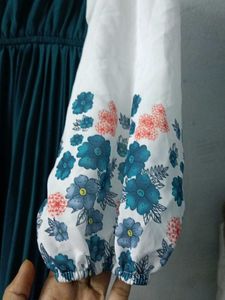 Elegant Pleated Maxi Dress