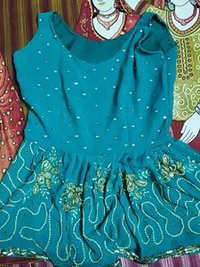 Short Kurti With Lehanga Set ✨