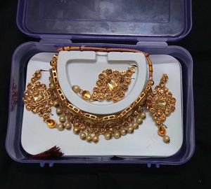 Gold Stone diamond Jewellery Set