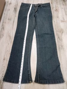 C. Com Jeans Bootcut