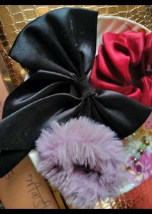 Hair Accessories Bundle with Bracelet and Cluter B