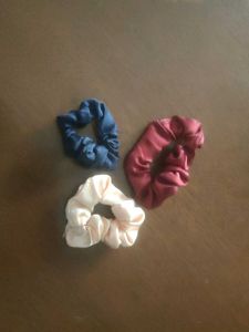 Set Of 3 Hair Scrunchies