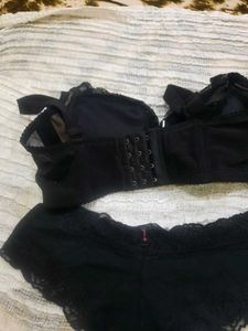 Lace Bra &amp; Panty Set