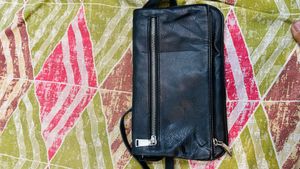 🇮🇹 Parfois Imported Sling Bag