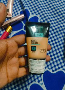 2 Sugar Lipstick 1 Gloss And Fit Me Foundation